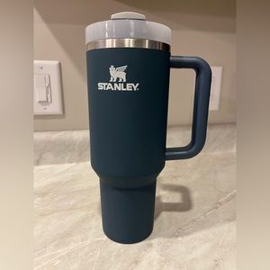 Stanley Quencher H2.O Flow State Tumbler 40 oz.